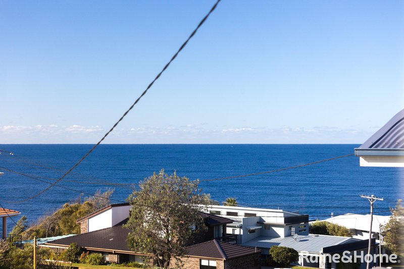 Photo - 204 Mitchell Parade, Mollymook Beach NSW 2539 - Image 10