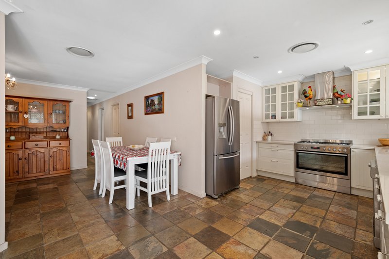 Photo - 204 O'Connell Street, Claremont Meadows NSW 2747 - Image 4