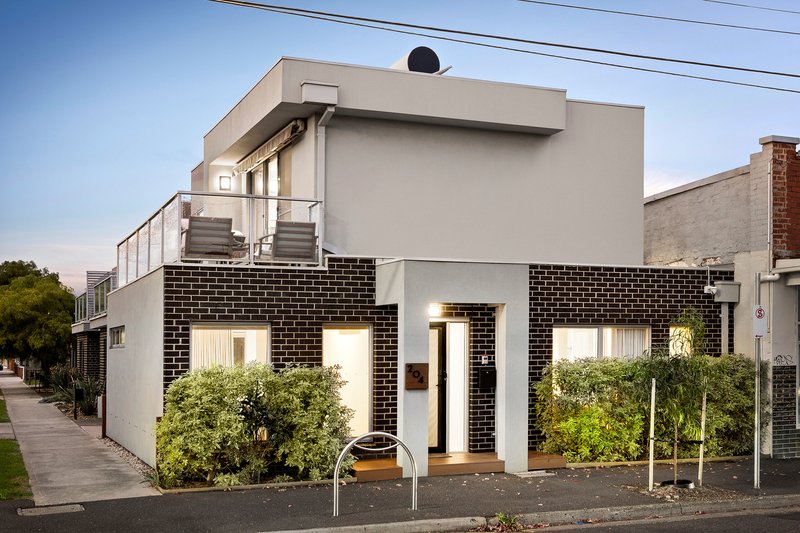 Photo - 204 Reynard Street, Coburg VIC 3058 - Image 1