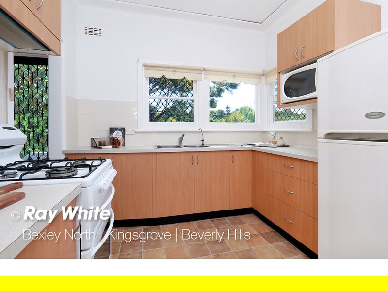 Photo - 204 Slade Road, Bardwell Park NSW 2207 - Image 3