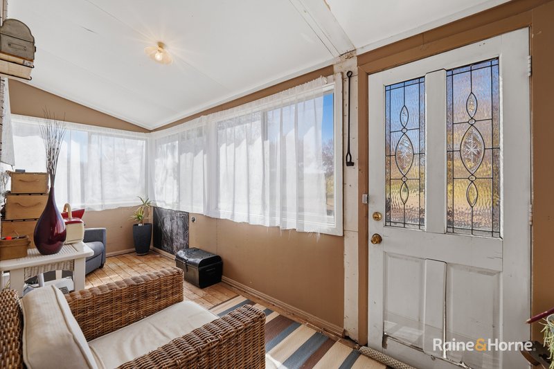 Photo - 204 West Avenue, Glen Innes NSW 2370 - Image 4