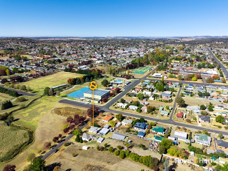 Photo - 204 West Avenue, Glen Innes NSW 2370 - Image 13