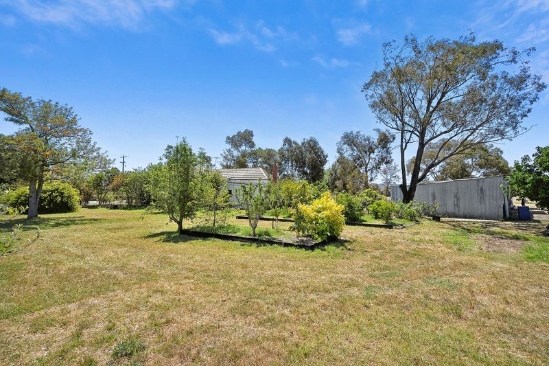 Photo - 2040 Ballan Road, Anakie VIC 3213 - Image 13