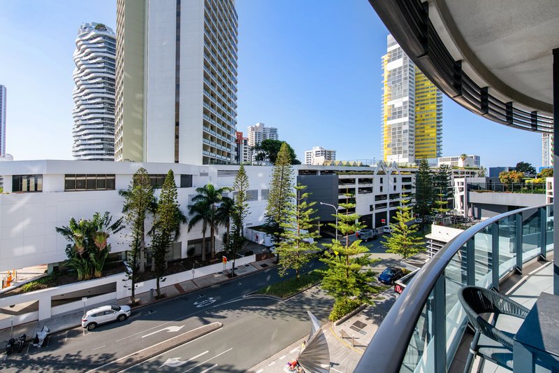 Photo - 20402/21 Elizabeth Avenue, Broadbeach QLD 4218 - Image 8