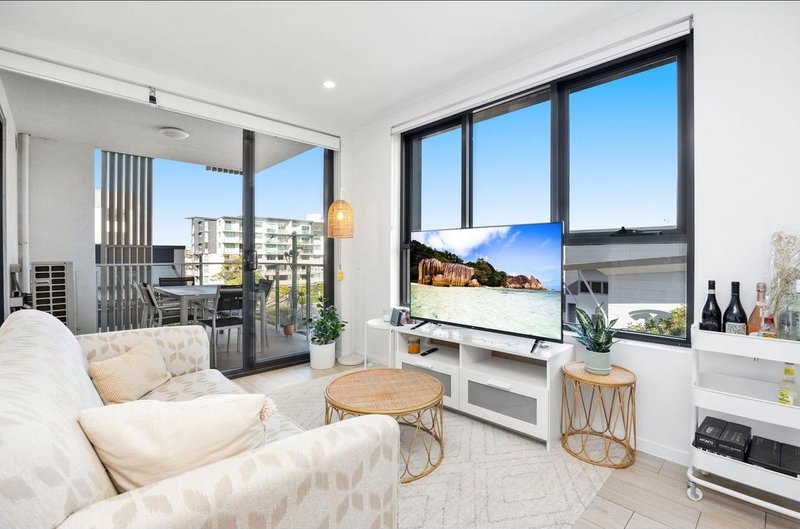 Photo - 204/10 Norton Street, Upper Mount Gravatt QLD 4122 - Image 4