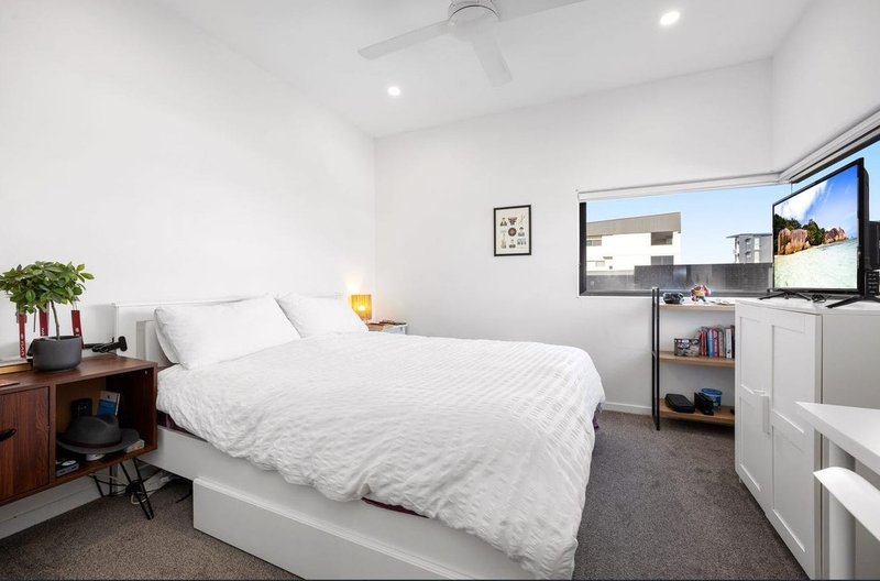 Photo - 204/10 Norton Street, Upper Mount Gravatt QLD 4122 - Image 7