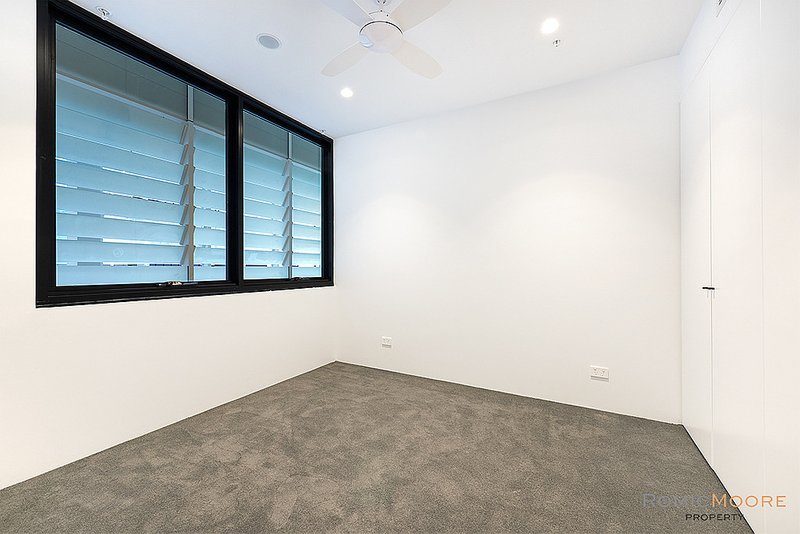 Photo - 204/109 Oxford Street, Bondi Junction NSW 2022 - Image 7