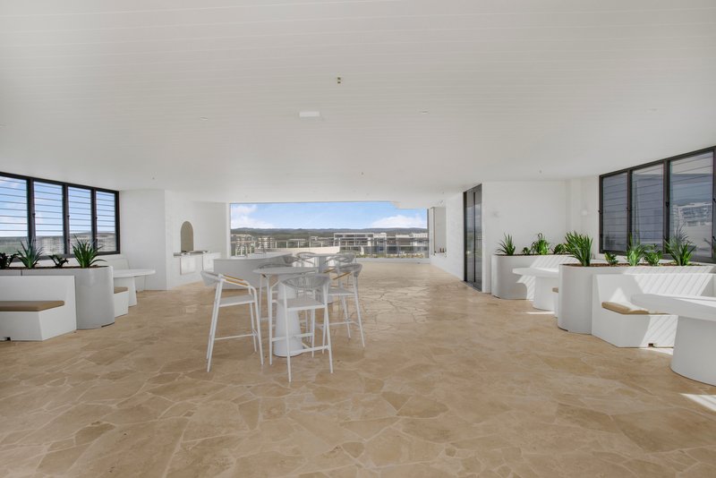 Photo - 204/11 Waterside Retreat, Birtinya QLD 4575 - Image 18