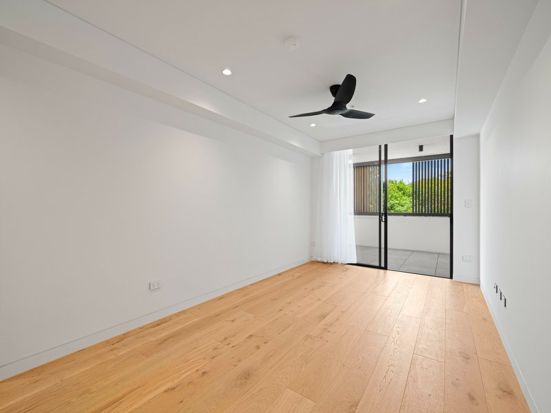 Photo - 204/110 Bronte Road, Bondi Junction NSW 2022 - Image 3