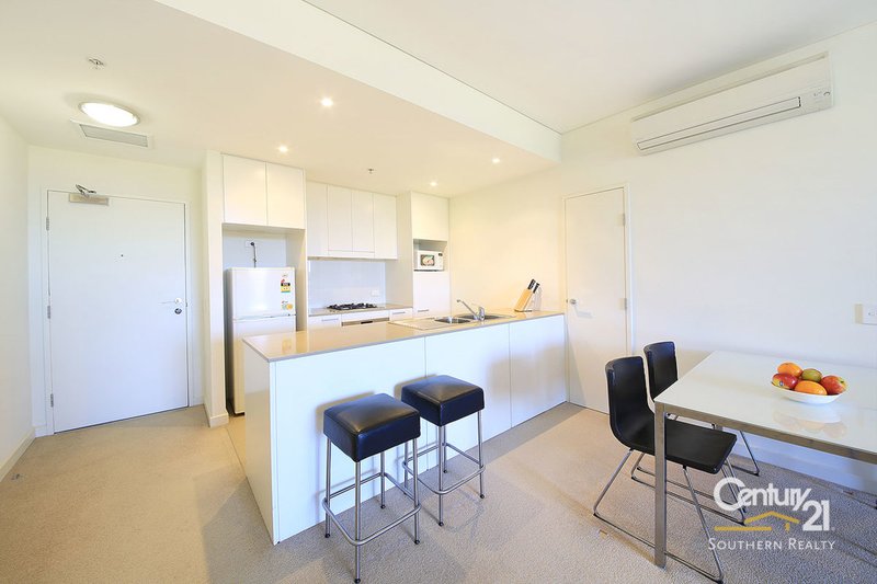 Photo - 204/12 Brodie Spark Drive, Wolli Creek NSW 2205 - Image 6