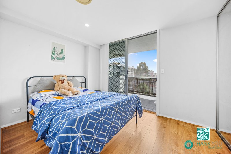 Photo - 204/12 Fourth Avenue, Blacktown NSW 2148 - Image 6