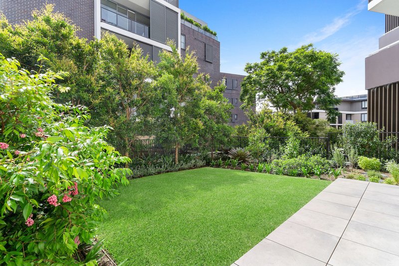 Photo - 204/15 Finlayson Street, Lane Cove NSW 2066 - Image 10