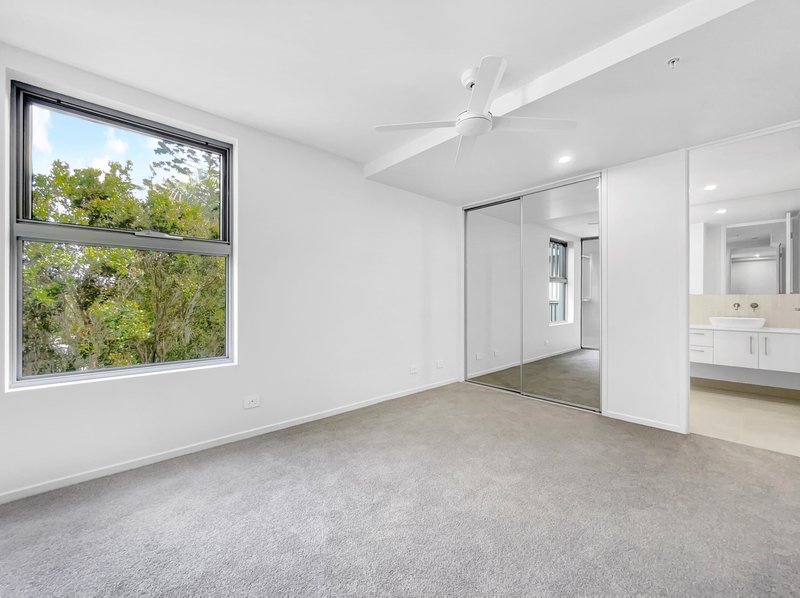 Photo - 204/18-20 Wright Street, Maroochydore QLD 4558 - Image 6