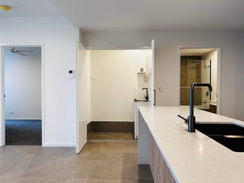 Photo - 204/18 Selborne , Mount Gravatt East QLD 4122 - Image 4