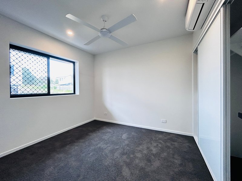 Photo - 204/18 Selborne , Mount Gravatt East QLD 4122 - Image 12