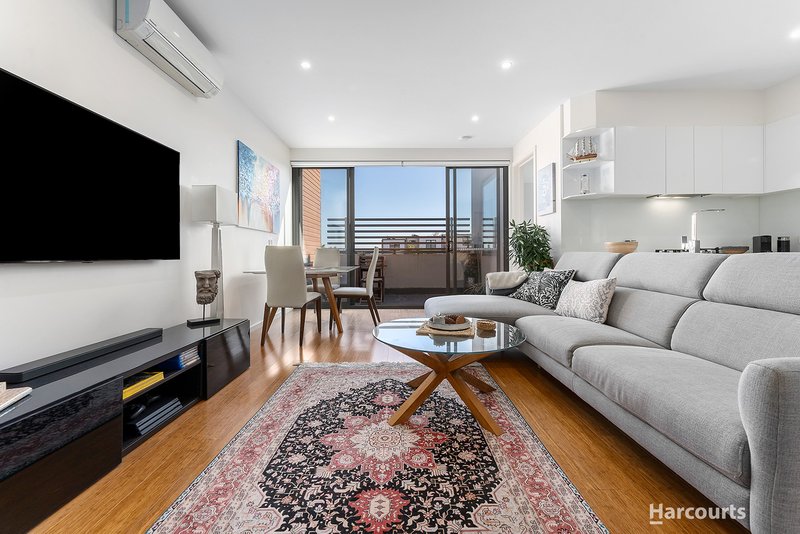 Photo - 204/194 Manningham Road, Bulleen VIC 3105 - Image 1