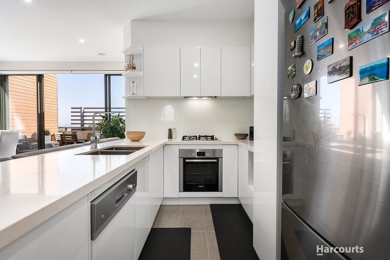 Photo - 204/194 Manningham Road, Bulleen VIC 3105 - Image 3