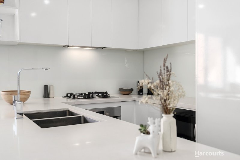 Photo - 204/194 Manningham Road, Bulleen VIC 3105 - Image 4