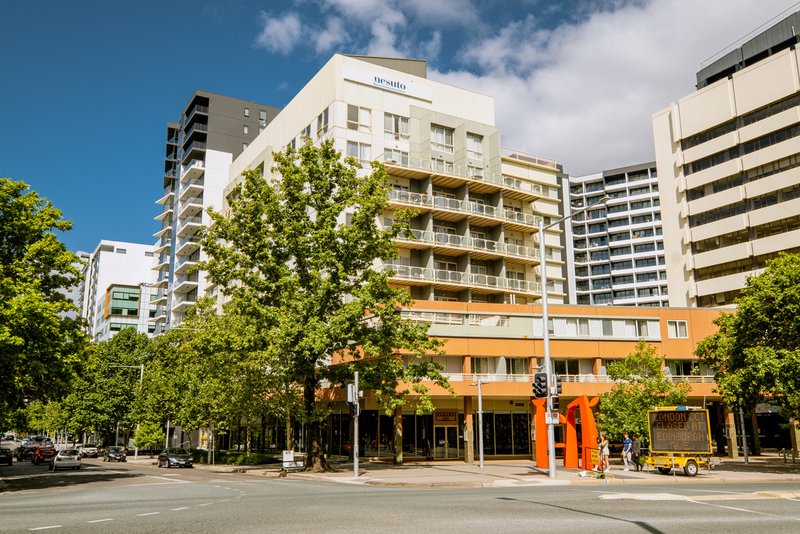 Photo - 204/2 Akuna Street, City ACT 2601 - Image 10