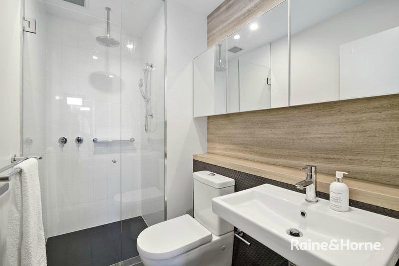 Photo - 204/20 Dunkerley Place, Waterloo NSW 2017 - Image 5