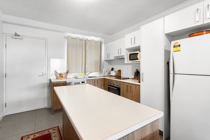 Photo - 204/27 Webster Road, Deception Bay QLD 4508 - Image 9