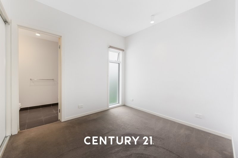 Photo - 204/3 Dixon Street, Clayton VIC 3168 - Image 5