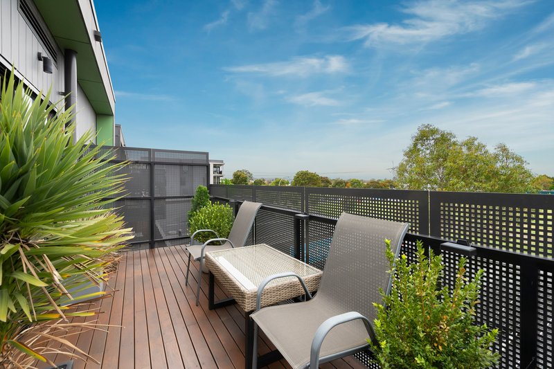 Photo - 204/30 Oleander Drive, Mill Park VIC 3082 - Image 1