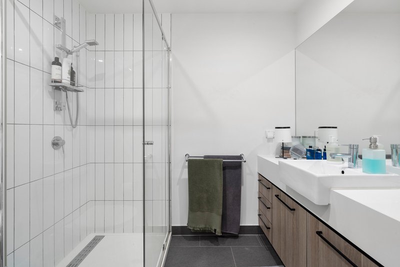 Photo - 204/30 Oleander Drive, Mill Park VIC 3082 - Image 8