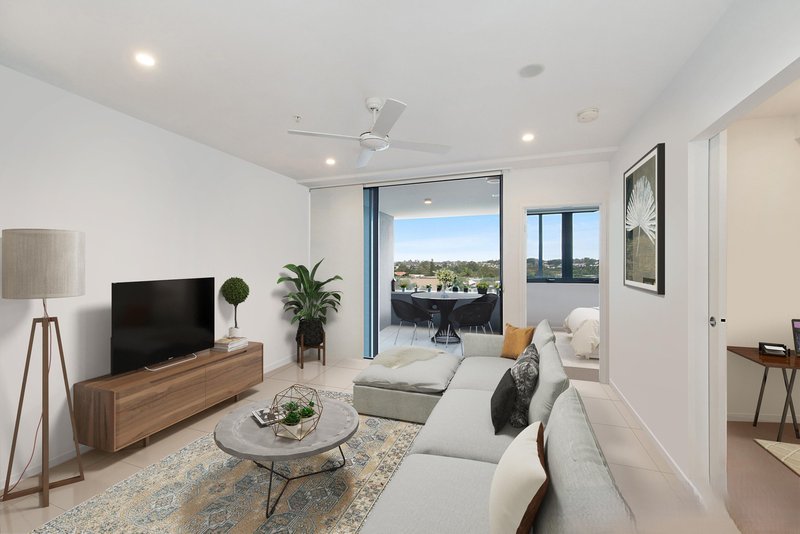 Photo - 2044/123 Cavendish Road, Coorparoo QLD 4151 - Image 2