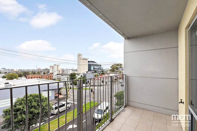 Photo - 204/493-499 Victoria Street, West Melbourne VIC 3003 - Image 6