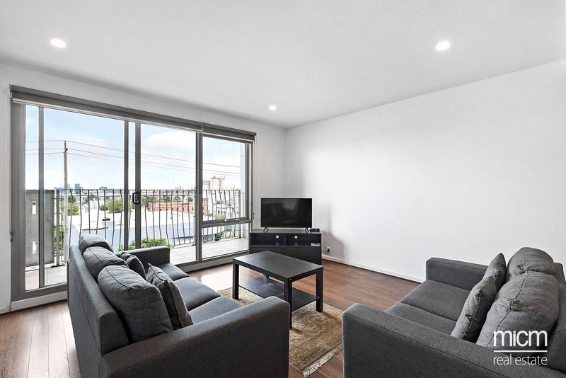 Photo - 204/493 Victoria Street, West Melbourne VIC 3003 - Image 2