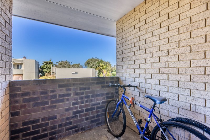 Photo - 204/54 Nannine Place, Rivervale WA 6103 - Image 8