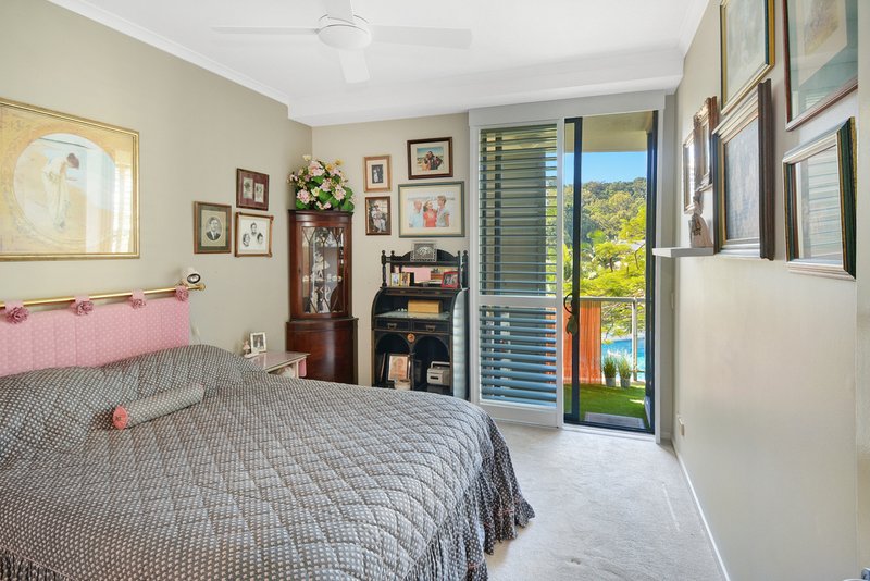 Photo - 2046/1 Ocean Street, Burleigh Heads QLD 4220 - Image 6