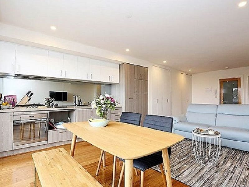 Photo - 204/7 Warrs Avenue, Preston VIC 3072 - Image 7