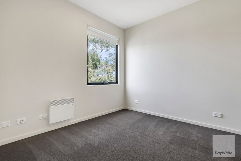 Photo - 204/79 Janefield Drive, Bundoora VIC 3083 - Image 6