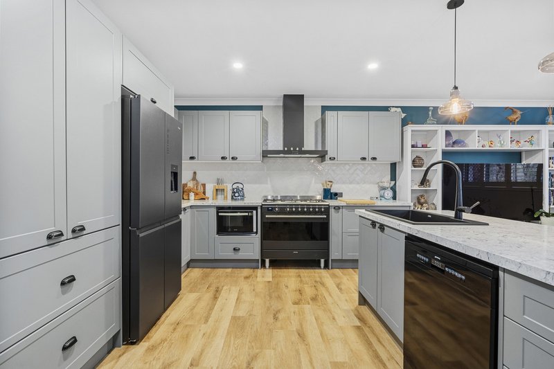 Photo - 2048/6 Crestridge Crescent, Oxenford QLD 4210 - Image 4