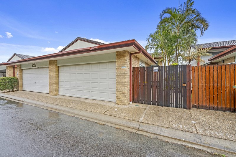 Photo - 2048/6 Crestridge Crescent, Oxenford QLD 4210 - Image 5