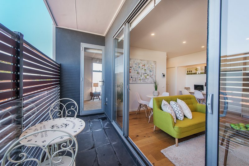 Photo - 204/9 Chesterville Road, Cheltenham VIC 3192 - Image 6