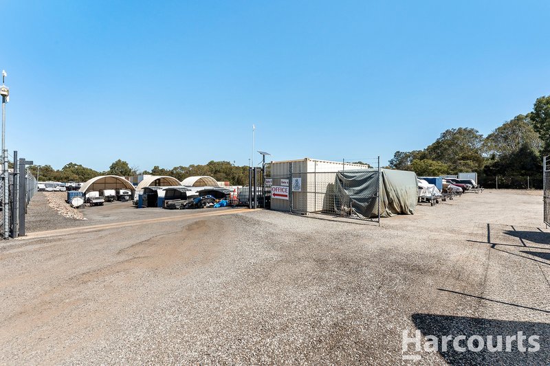 Photo - 205 Dalison Avenue, Wattleup WA 6166 - Image 23