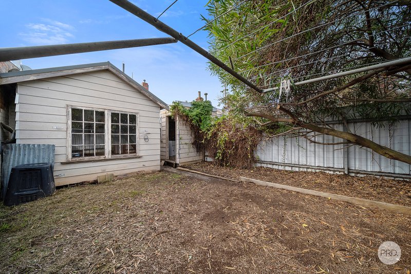 Photo - 205 Forest Street, Bendigo VIC 3550 - Image 11