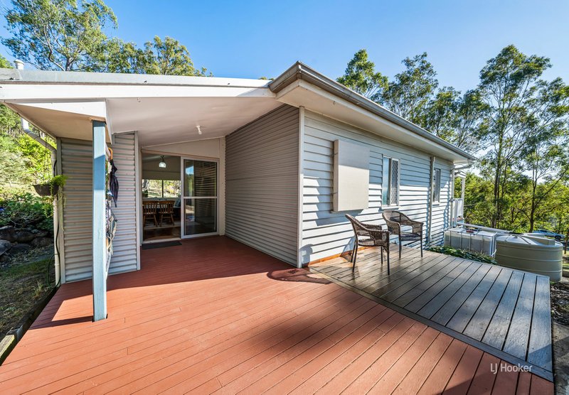 Photo - 205 Highland Street, Esk QLD 4312 - Image 13