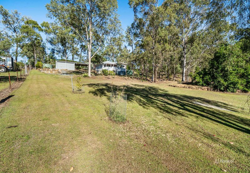Photo - 205 Highland Street, Esk QLD 4312 - Image 15