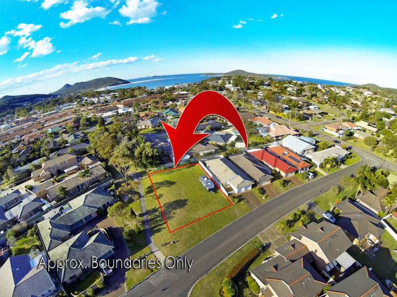 205 Rocky Point Road, Fingal Bay NSW 2315