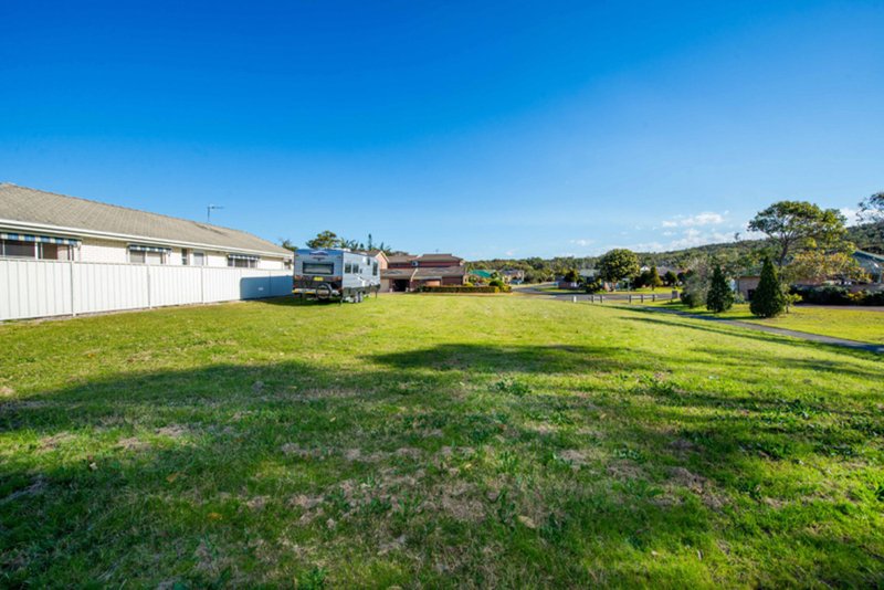 Photo - 205 Rocky Point Road, Fingal Bay NSW 2315 - Image 10