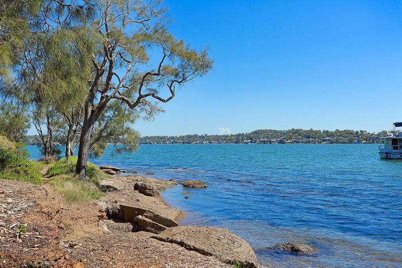 205 Watkins Road, Wangi Wangi NSW 2267