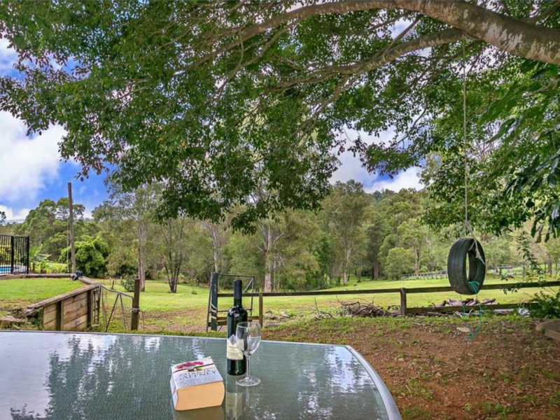 Photo - 205 Worongary Road, Tallai QLD 4213 - Image 7