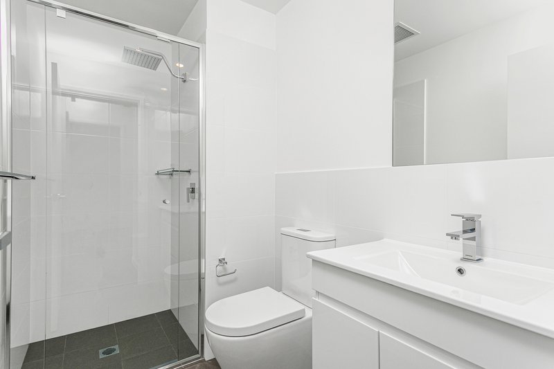 Photo - 205/1 Evelyn Court, Shellharbour City Centre NSW 2529 - Image 5