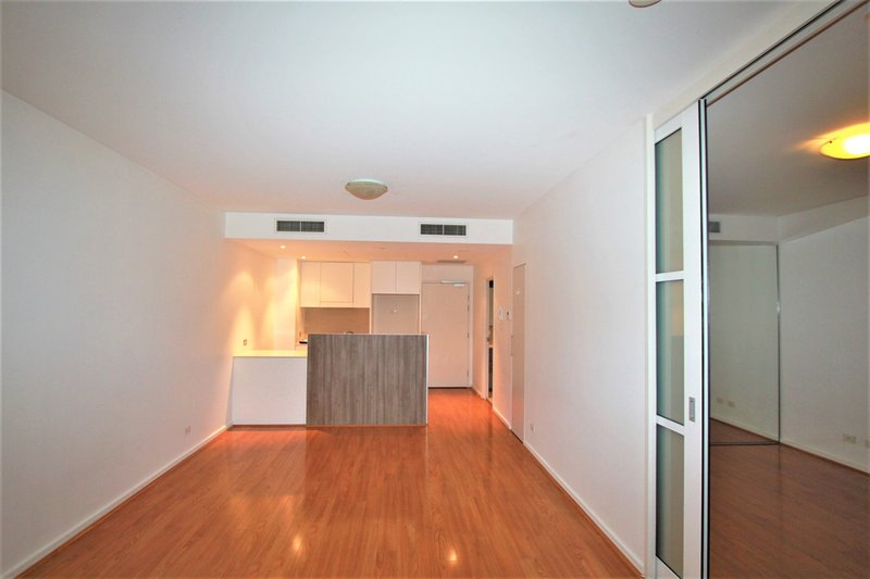 Photo - 205/103 Forest Road, Hurstville NSW 2220 - Image 4