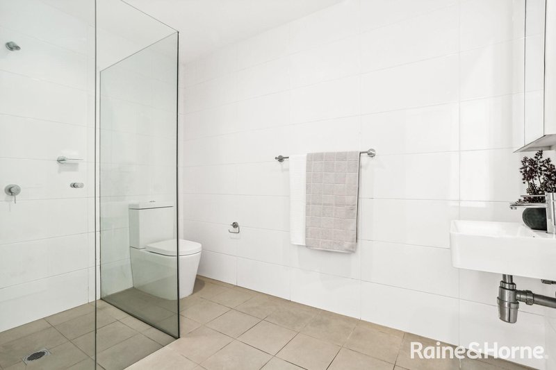 Photo - 205/11c Mashman Avenue, Kingsgrove NSW 2208 - Image 5