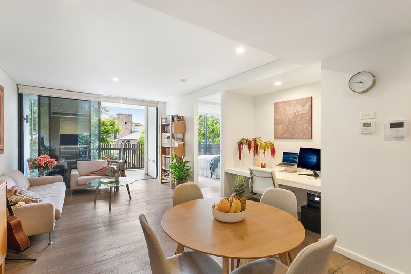 Photo - 205/123-129 Wyndham Street, Alexandria NSW 2015 - Image 2